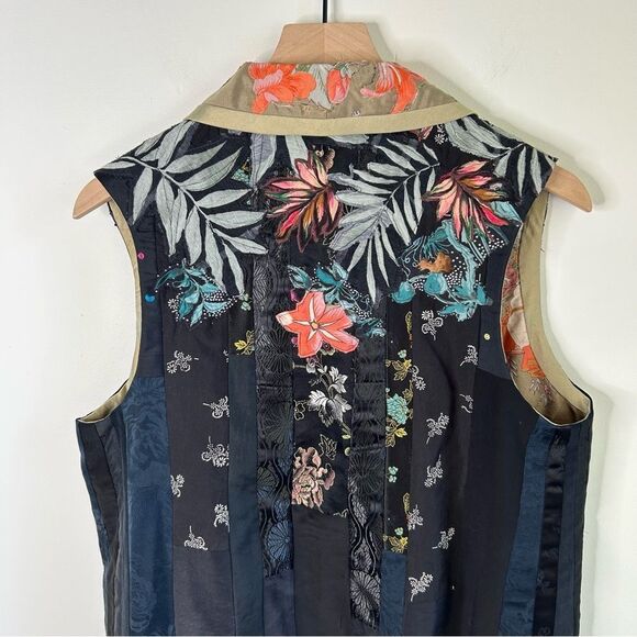 GinYa Floral Quilted Embroidered Appliqué Asian Style Long Line Open Front Vest - Picture 10 of 16